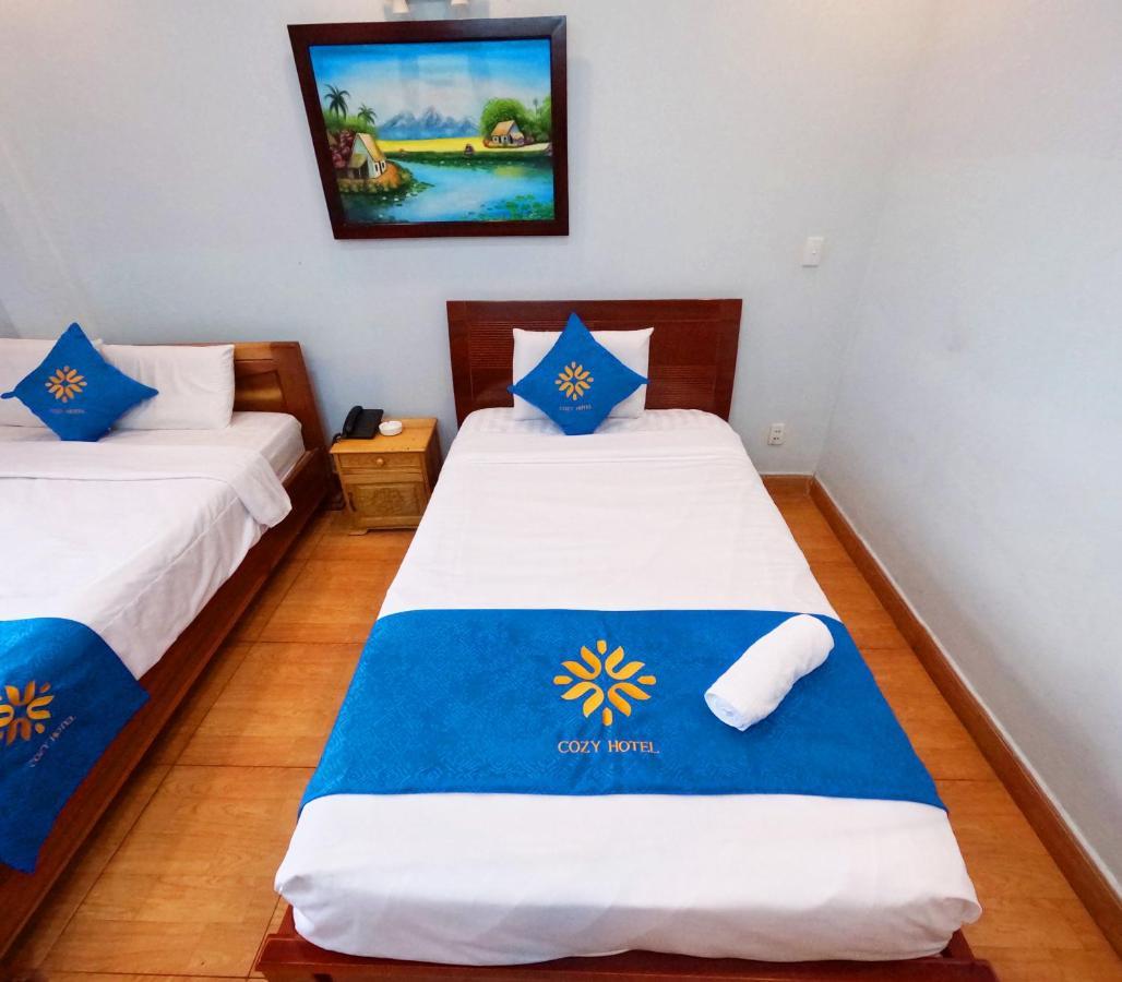 Cozy Hotel Hcm Хошимін Екстер'єр фото