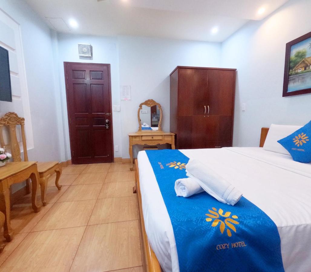 Cozy Hotel Hcm Хошимін Екстер'єр фото