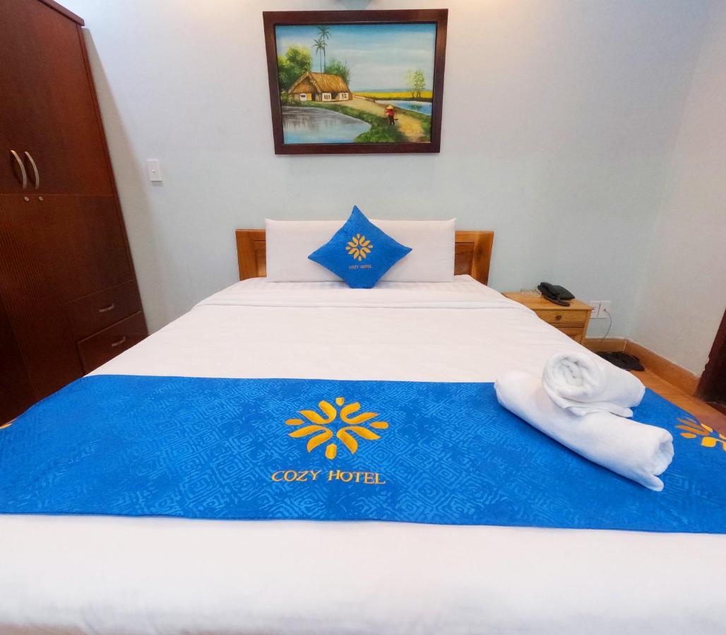 Cozy Hotel Hcm Хошимін Екстер'єр фото